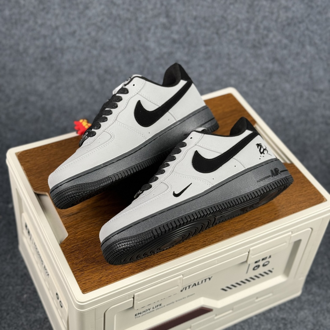 260 Nike Air Force 1'07 Low 马年限定 岩灰缀影 空军一号低帮休闲板鞋 IH1401-100-Chinese UA Cheap High Quatity Brand Clothes Bags handbags Sneakers wholesale wholesaler seller from China Factory suppliers Fashion Clothing Shoes best Quality Beautiful Price 260 Nike Air Force 1'07 Low 马年限定 岩灰缀影 空军一号低帮休闲板鞋 IH1401-100