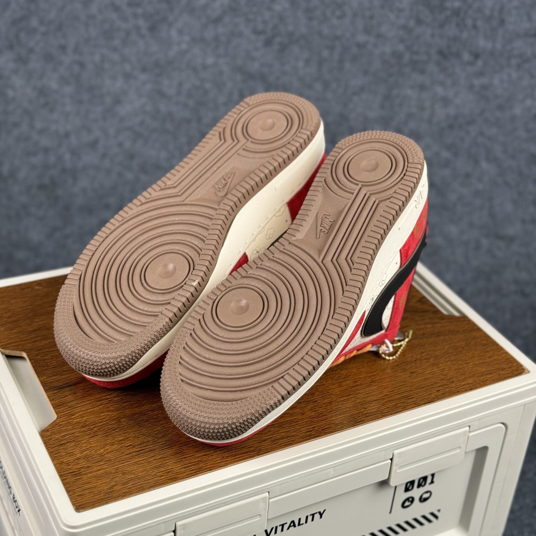 260 Nike Air Force 1'07 Low 马年新年 白红金泼墨 空军一号低帮休闲板鞋 JP2026-157