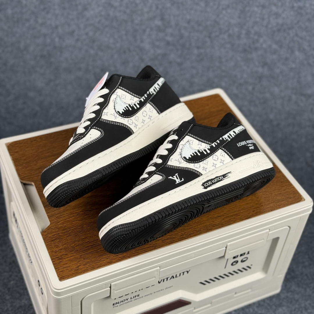 260 Nike Air Force 1'07 Low 马年联名 空军一号低帮休闲板鞋 KG6699-F30-Chinese UA Cheap High Quatity Brand Clothes Bags handbags Sneakers wholesale wholesaler seller from China Factory suppliers Fashion Clothing Shoes best Quality Beautiful Price 260 Nike Air Force 1'07 Low 马年联名 空军一号低帮休闲板鞋 KG6699-F30