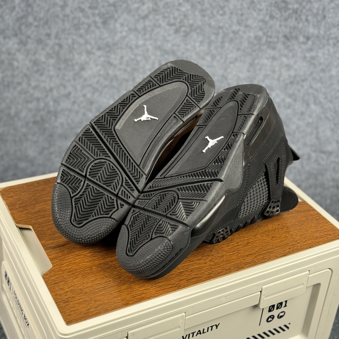 300 W版 Air Jordan AJ4 ”Metallic Gold” 黑猫 乔丹AJ4代中帮复古休闲篮球鞋 CU1110-010-Chinese UA Cheap High Quatity Brand Clothes Bags handbags Sneakers wholesale wholesaler seller from China Factory suppliers Fashion Clothing Shoes best Quality Beautiful Price 300 W版 Air Jordan AJ4 ”Metallic Gold” 黑猫 乔丹AJ4代中帮复古休闲篮球鞋 CU1110-010