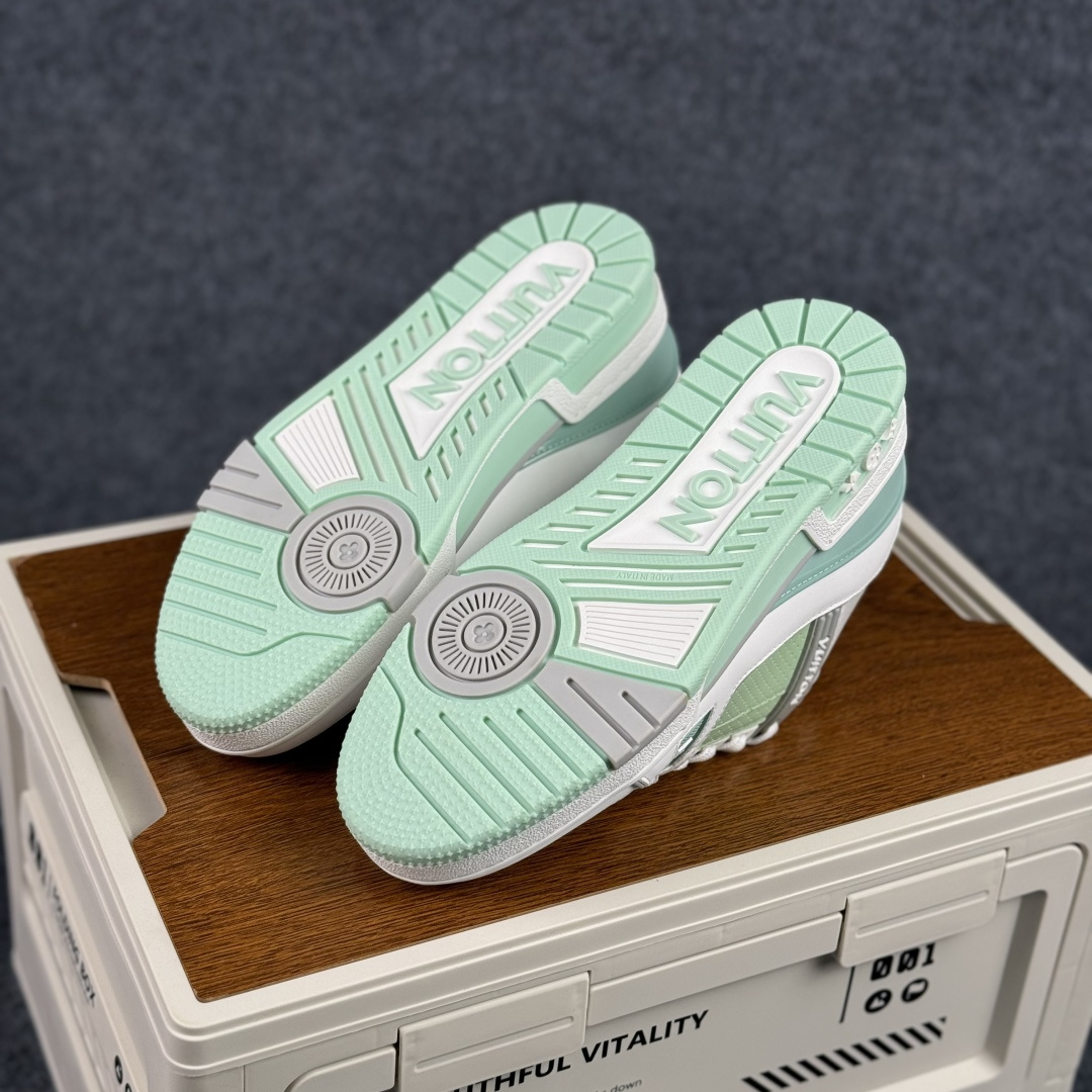 420 广奢高端货 LOUIS VUITTON 路易威登 LV Trainer 板鞋-Chinese UA Cheap High Quatity Brand Clothes Bags handbags Sneakers wholesale wholesaler seller from China Factory suppliers Fashion Clothing Shoes best Quality Beautiful Price 420 广奢高端货 LOUIS VUITTON 路易威登 LV Trainer 板鞋