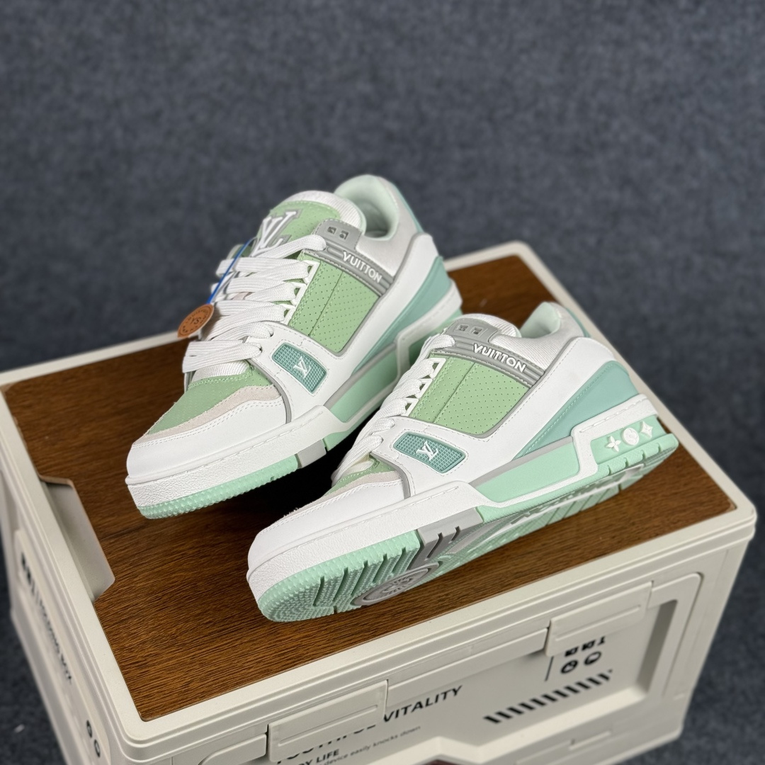 420 广奢高端货 LOUIS VUITTON 路易威登 LV Trainer 板鞋-Chinese UA Cheap High Quatity Brand Clothes Bags handbags Sneakers wholesale wholesaler seller from China Factory suppliers Fashion Clothing Shoes best Quality Beautiful Price 420 广奢高端货 LOUIS VUITTON 路易威登 LV Trainer 板鞋