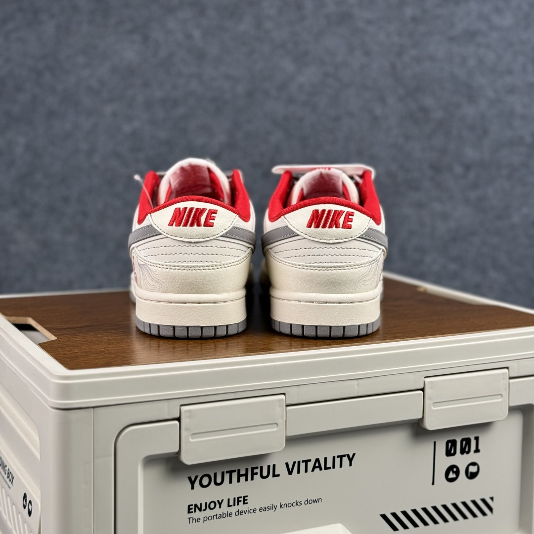 280 Nike SB Dunk Low 马年限定 米白灰 高端定制 低帮休闲板鞋 YX5066-417-Chinese UA Cheap High Quatity Brand Clothes Bags handbags Sneakers wholesale wholesaler seller from China Factory suppliers Fashion Clothing Shoes best Quality Beautiful Price 280 Nike SB Dunk Low 马年限定 米白灰 高端定制 低帮休闲板鞋 YX5066-417