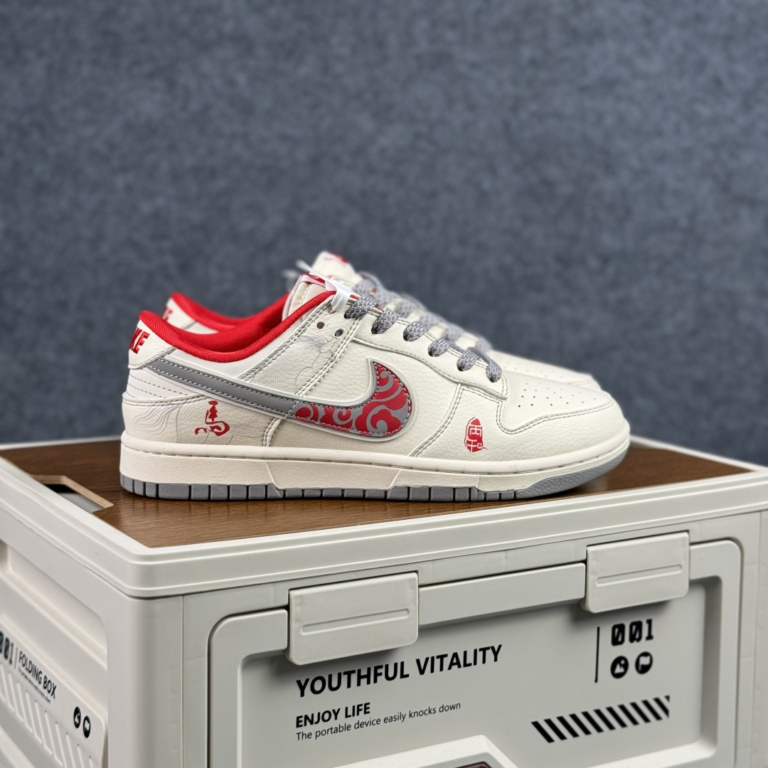 280 Nike SB Dunk Low 马年限定 米白灰 高端定制 低帮休闲板鞋 YX5066-417-Chinese UA Cheap High Quatity Brand Clothes Bags handbags Sneakers wholesale wholesaler seller from China Factory suppliers Fashion Clothing Shoes best Quality Beautiful Price 280 Nike SB Dunk Low 马年限定 米白灰 高端定制 低帮休闲板鞋 YX5066-417