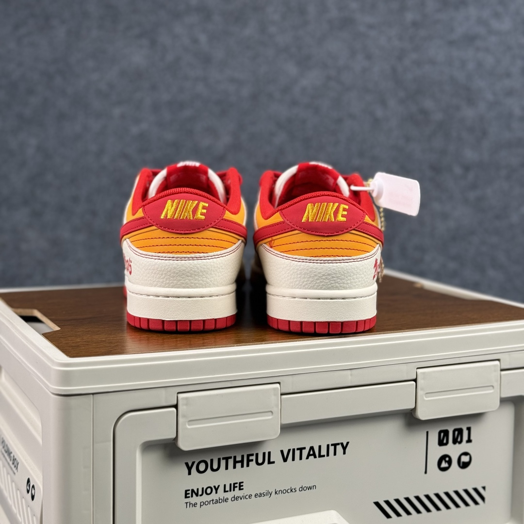 280 Nike SB Dunk Low 马年限定 高端定制 低帮休闲板鞋 XT6998-111-Chinese UA Cheap High Quatity Brand Clothes Bags handbags Sneakers wholesale wholesaler seller from China Factory suppliers Fashion Clothing Shoes best Quality Beautiful Price 280 Nike SB Dunk Low 马年限定 高端定制 低帮休闲板鞋 XT6998-111