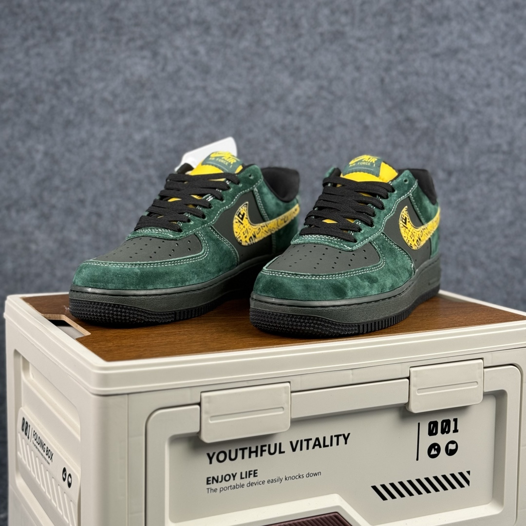 260 Nike Air Force 1 Low × Stüssy 墨绿联名款｜街头经典的质感重生 XL1979-137