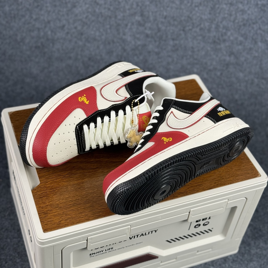 260 Nike Air Force 1'07 Low 马年限定 黑红恭喜发财 空军一号低帮休闲板鞋 DF0188-129-Chinese UA Cheap High Quatity Brand Clothes Bags handbags Sneakers wholesale wholesaler seller from China Factory suppliers Fashion Clothing Shoes best Quality Beautiful Price 260 Nike Air Force 1'07 Low 马年限定 黑红恭喜发财 空军一号低帮休闲板鞋 DF0188-129