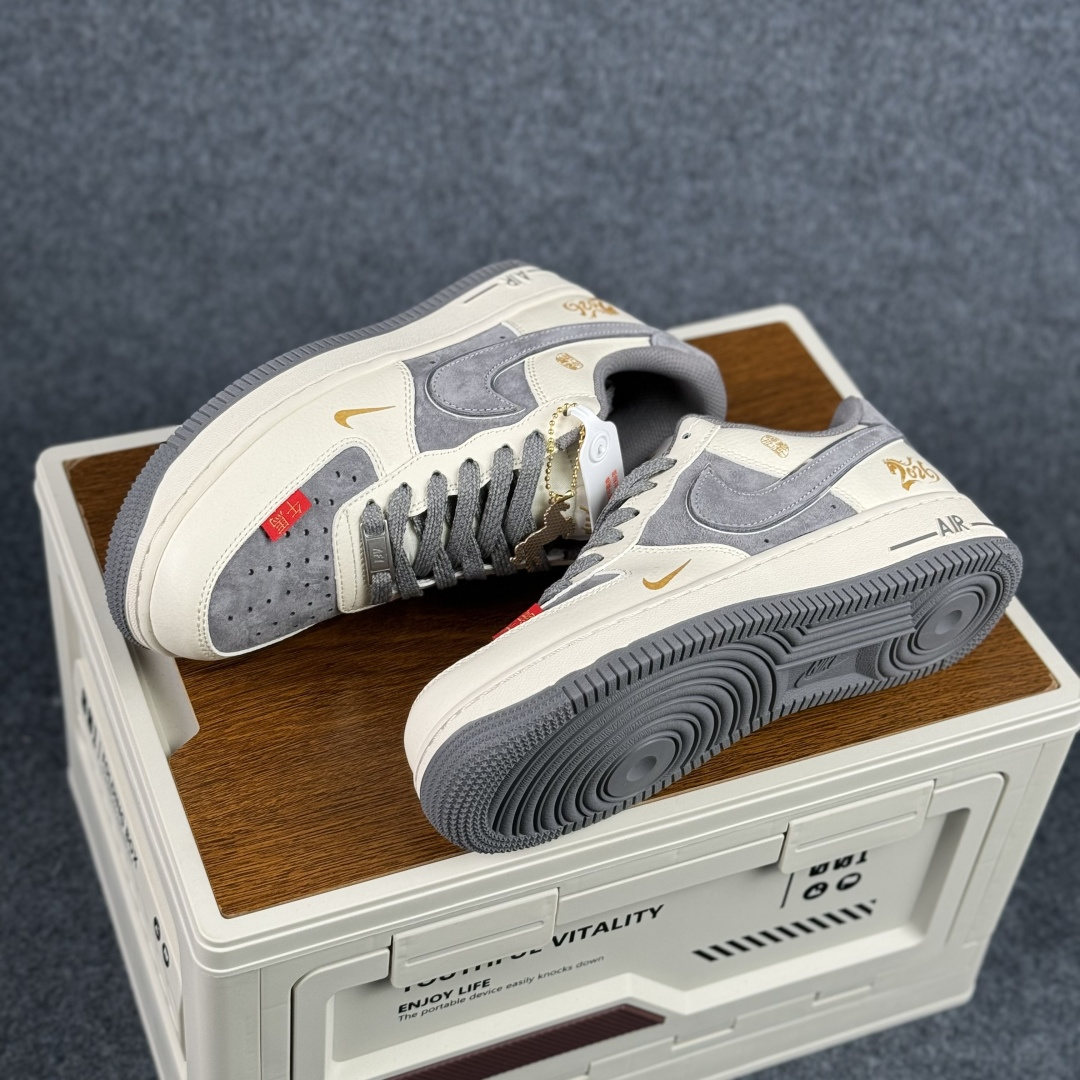 260 Nike Air Force 1'07 Low 米白灰色 空军一号低帮休闲板鞋 HT5088-615-Chinese UA Cheap High Quatity Brand Clothes Bags handbags Sneakers wholesale wholesaler seller from China Factory suppliers Fashion Clothing Shoes best Quality Beautiful Price 260 Nike Air Force 1'07 Low 米白灰色 空军一号低帮休闲板鞋 HT5088-615