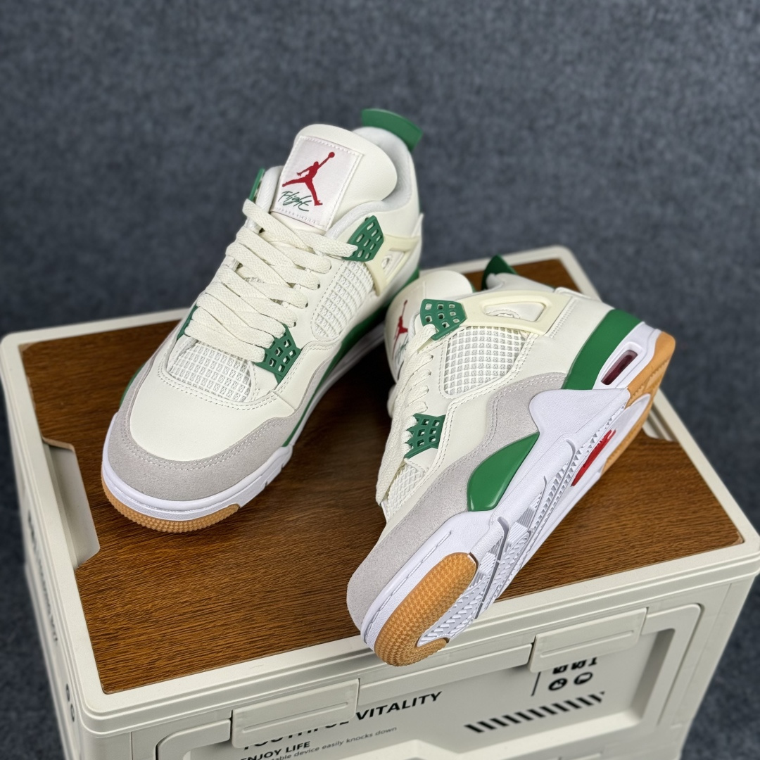 300 W版 Air Jordan AJ4 ”Metallic Gold” 白绿 乔丹AJ4代中帮复古休闲篮球鞋 DR5415-103-Chinese UA Cheap High Quatity Brand Clothes Bags handbags Sneakers wholesale wholesaler seller from China Factory suppliers Fashion Clothing Shoes best Quality Beautiful Price 300 W版 Air Jordan AJ4 ”Metallic Gold” 白绿 乔丹AJ4代中帮复古休闲篮球鞋 DR5415-103