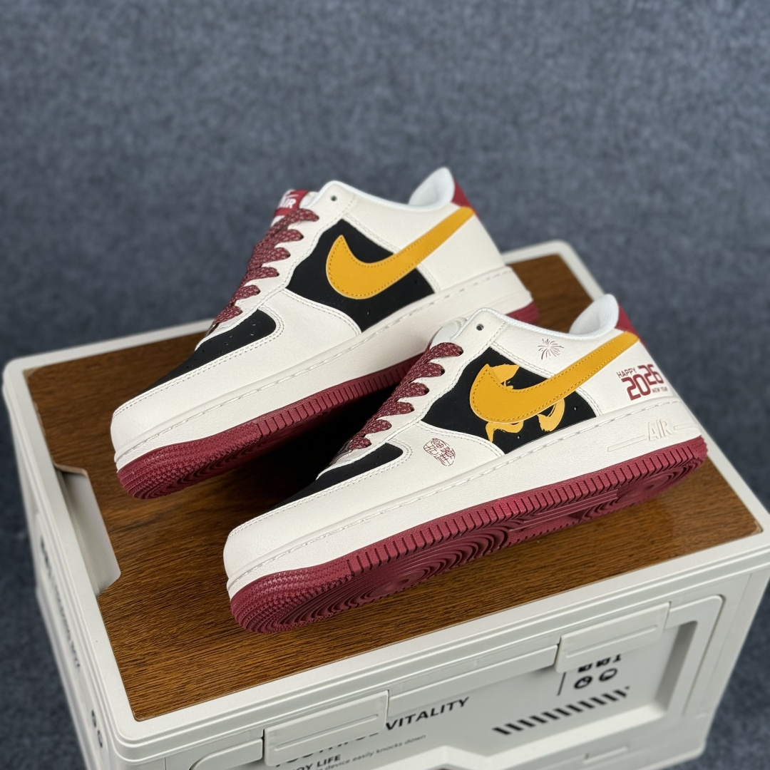 260 Nike Air Force 1'07 Low 酒红撞色 空军一号低帮休闲板鞋 JP2026-152-Chinese UA Cheap High Quatity Brand Clothes Bags handbags Sneakers wholesale wholesaler seller from China Factory suppliers Fashion Clothing Shoes best Quality Beautiful Price 260 Nike Air Force 1'07 Low 酒红撞色 空军一号低帮休闲板鞋 JP2026-152
