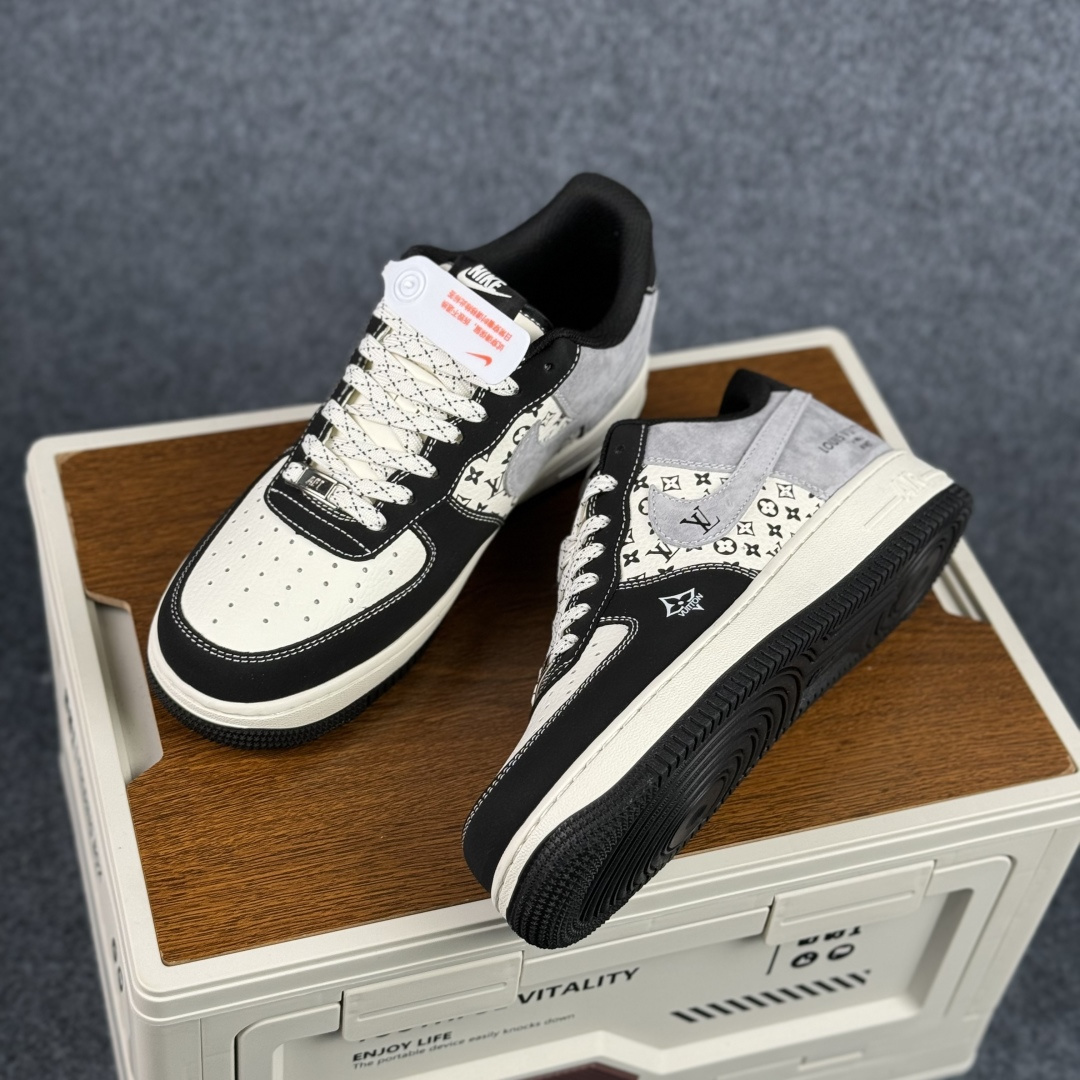 260- Nike Air Force 1'07 Low 黑白灰配色 空军一号低帮休闲板鞋 KG6699-F28-Chinese UA Cheap High Quatity Brand Clothes Bags handbags Sneakers wholesale wholesaler seller from China Factory suppliers Fashion Clothing Shoes best Quality Beautiful Price 260- Nike Air Force 1'07 Low 黑白灰配色 空军一号低帮休闲板鞋 KG6699-F28
