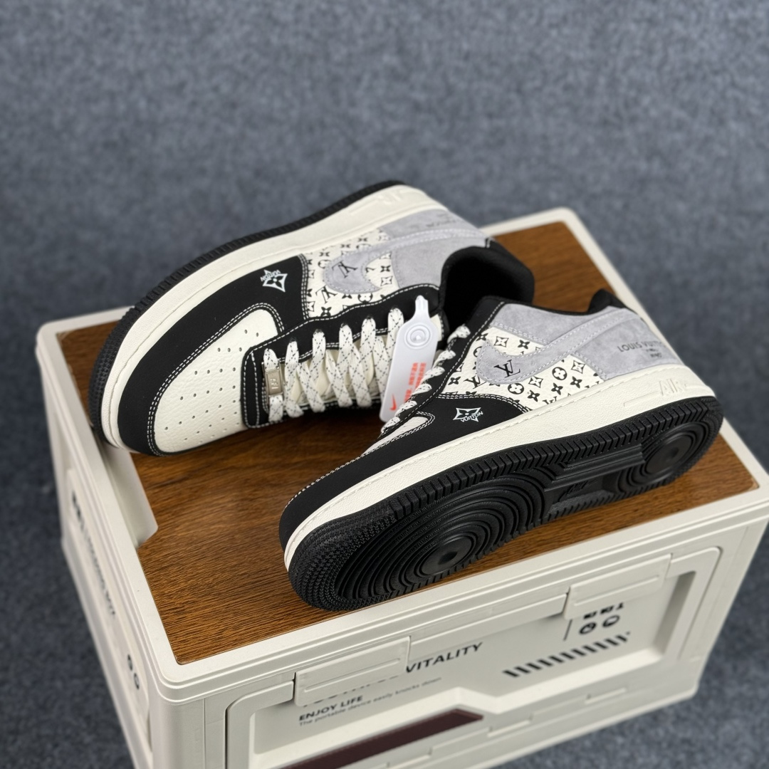 260- Nike Air Force 1'07 Low 黑白灰配色 空军一号低帮休闲板鞋 KG6699-F28-Chinese UA Cheap High Quatity Brand Clothes Bags handbags Sneakers wholesale wholesaler seller from China Factory suppliers Fashion Clothing Shoes best Quality Beautiful Price 260- Nike Air Force 1'07 Low 黑白灰配色 空军一号低帮休闲板鞋 KG6699-F28