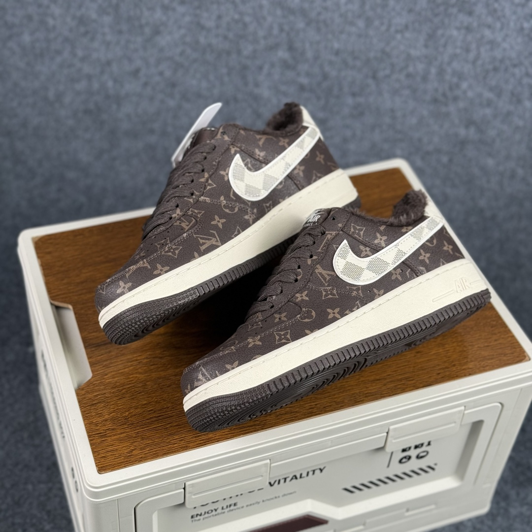 260 Nike Air Force 1 Low LV联名加绒款 空军一号低帮运动休闲板鞋 XL1979-136