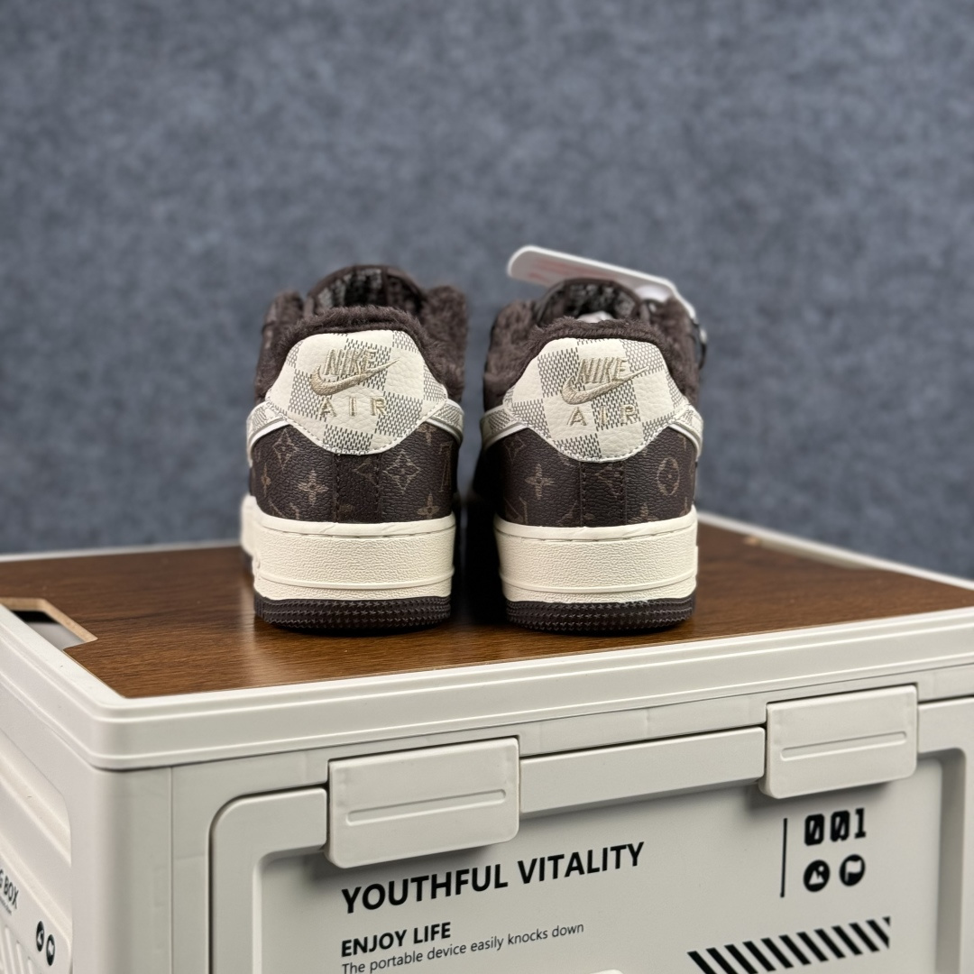 260 Nike Air Force 1 Low LV联名加绒款 空军一号低帮运动休闲板鞋 XL1979-136