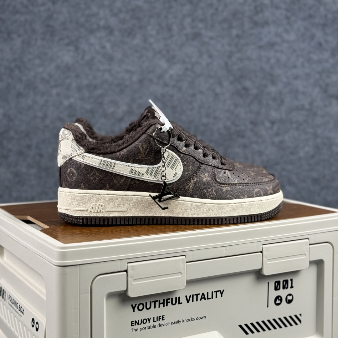 260 Nike Air Force 1 Low LV联名加绒款 空军一号低帮运动休闲板鞋 XL1979-136