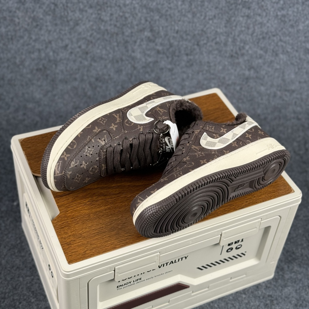 260 Nike Air Force 1 Low LV联名加绒款 空军一号低帮运动休闲板鞋 XL1979-136