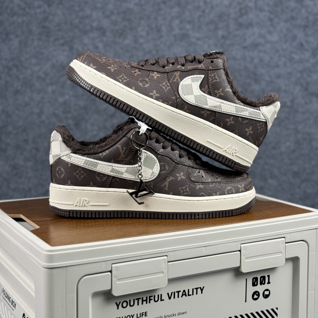 260 Nike Air Force 1 Low LV联名加绒款 空军一号低帮运动休闲板鞋 XL1979-136