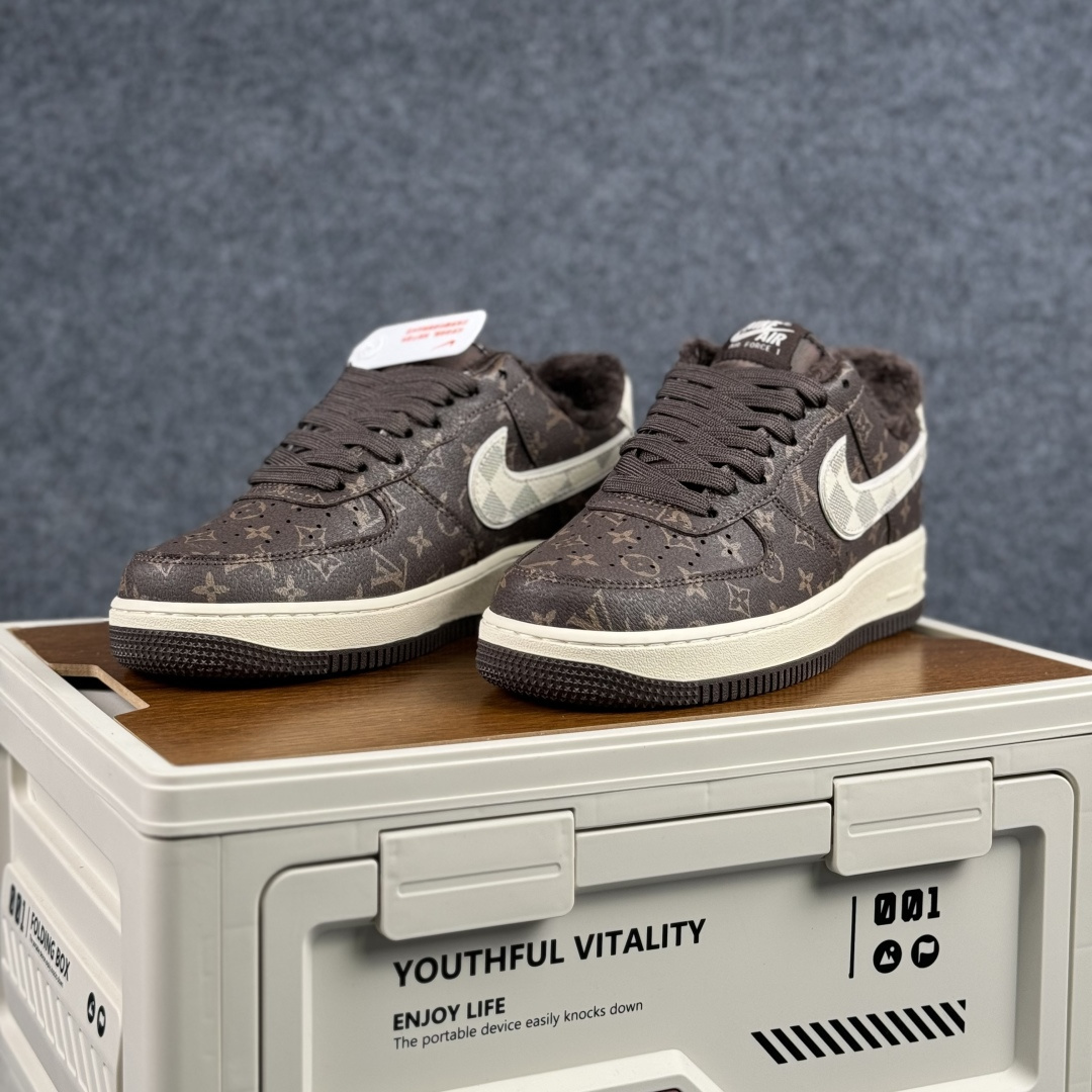 260 Nike Air Force 1 Low LV联名加绒款 空军一号低帮运动休闲板鞋 XL1979-136