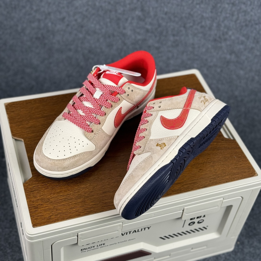 280 Nike Dunk Low 2026 丙午马年限定款 LX1988-814-Chinese UA Cheap High Quatity Brand Clothes Bags handbags Sneakers wholesale wholesaler seller from China Factory suppliers Fashion Clothing Shoes best Quality Beautiful Price 280 Nike Dunk Low 2026 丙午马年限定款 LX1988-814