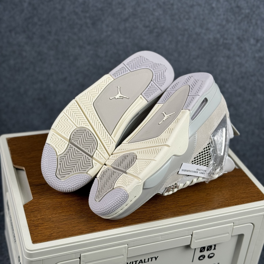 300 W版 Air Jordan AJ4 ”Metallic Gold” 银扣灰色 乔丹AJ4代中帮复古休闲篮球鞋 AQ9129-001