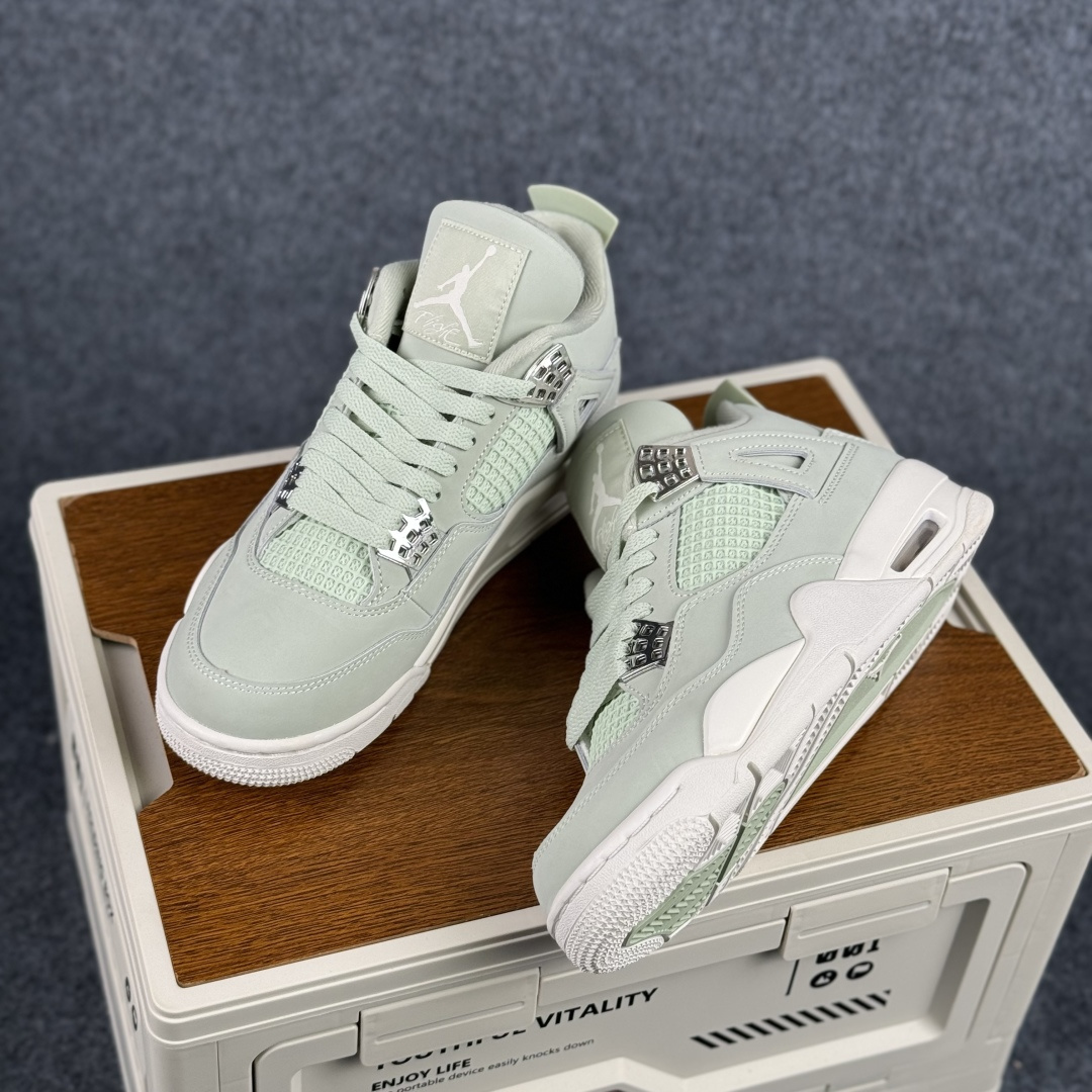 300 W版 Air Jordan AJ4 ”Metallic Gold” 薄荷绿 乔丹AJ4代中帮复古休闲篮球鞋 HV0823-003