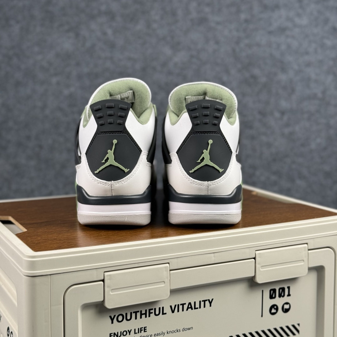 300 W版 Air Jordan AJ4 ”Metallic Gold” 鼠尾草 乔丹AJ4代中帮复古休闲篮球鞋 AQ9129-103