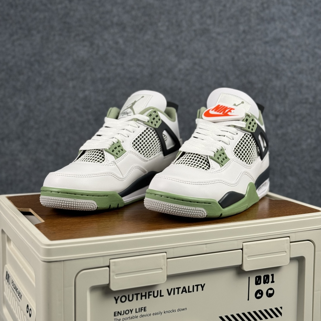 300 W版 Air Jordan AJ4 ”Metallic Gold” 鼠尾草 乔丹AJ4代中帮复古休闲篮球鞋 AQ9129-103