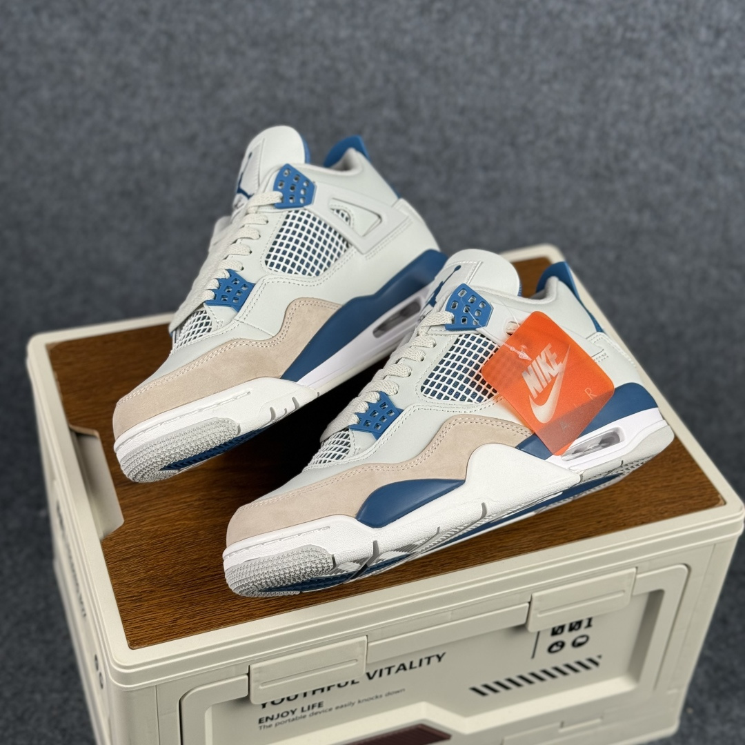 300 W版 Air Jordan AJ4 ”Metallic Gold” 白蓝 乔丹AJ4代中帮复古休闲篮球鞋 FV5029-141-Chinese UA Cheap High Quatity Brand Clothes Bags handbags Sneakers wholesale wholesaler seller from China Factory suppliers Fashion Clothing Shoes best Quality Beautiful Price 300 W版 Air Jordan AJ4 ”Metallic Gold” 白蓝 乔丹AJ4代中帮复古休闲篮球鞋 FV5029-141