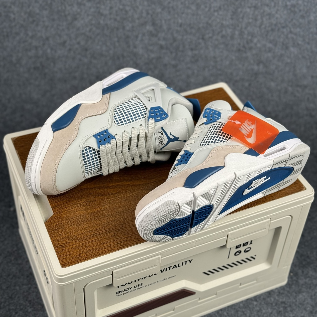 300 W版 Air Jordan AJ4 ”Metallic Gold” 白蓝 乔丹AJ4代中帮复古休闲篮球鞋 FV5029-141-Chinese UA Cheap High Quatity Brand Clothes Bags handbags Sneakers wholesale wholesaler seller from China Factory suppliers Fashion Clothing Shoes best Quality Beautiful Price 300 W版 Air Jordan AJ4 ”Metallic Gold” 白蓝 乔丹AJ4代中帮复古休闲篮球鞋 FV5029-141