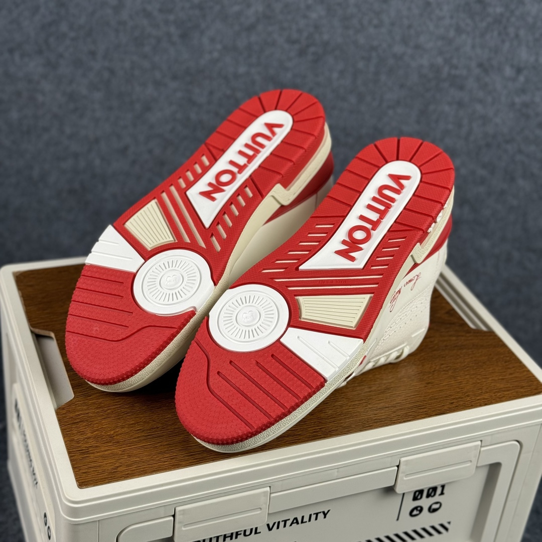 420 广奢高端货 LOUIS VUITTON 路易威登 LV Trainer 板鞋