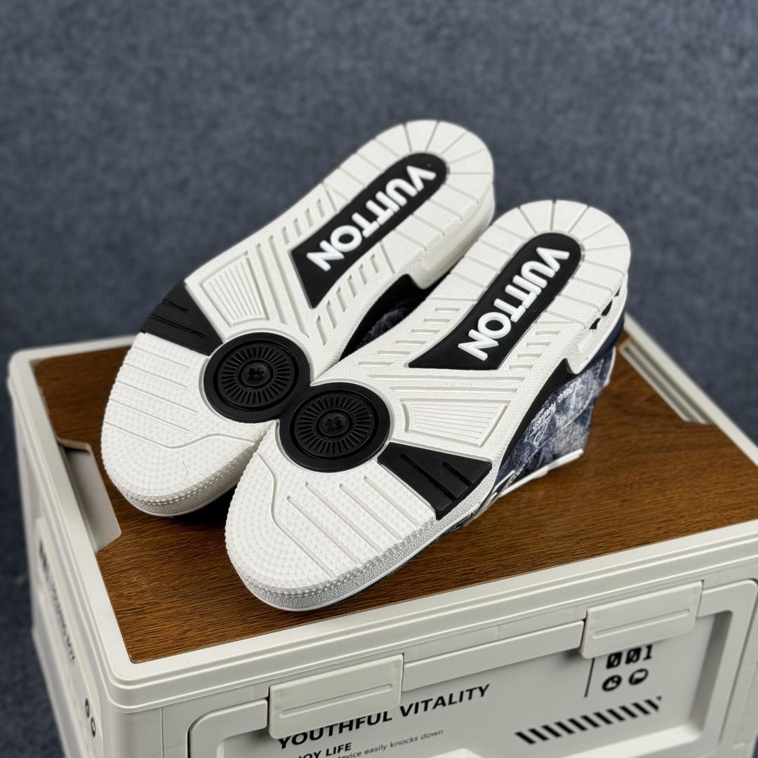 420 广奢高端货 LOUIS VUITTON 路易威登 LV Trainer 板鞋-Chinese UA Cheap High Quatity Brand Clothes Bags handbags Sneakers wholesale wholesaler seller from China Factory suppliers Fashion Clothing Shoes best Quality Beautiful Price 420 广奢高端货 LOUIS VUITTON 路易威登 LV Trainer 板鞋