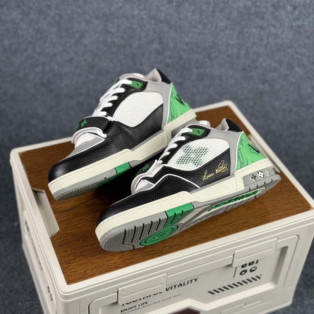 420 广奢高端货 LOUIS VUITTON 路易威登 LV Trainer 板鞋