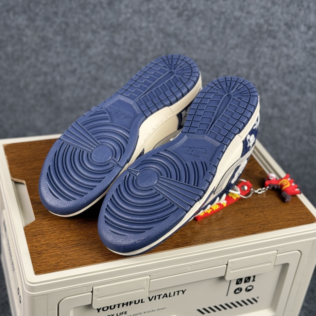 280 NIKE DUNK SB LOW 全新配色 马年限定 定制Dunk SB顾名思义 FF9989-025-Chinese UA Cheap High Quatity Brand Clothes Bags handbags Sneakers wholesale wholesaler seller from China Factory suppliers Fashion Clothing Shoes best Quality Beautiful Price 280 NIKE DUNK SB LOW 全新配色 马年限定 定制Dunk SB顾名思义 FF9989-025