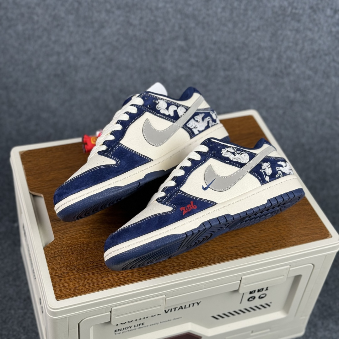 280 NIKE DUNK SB LOW 全新配色 马年限定 定制Dunk SB顾名思义 FF9989-025-Chinese UA Cheap High Quatity Brand Clothes Bags handbags Sneakers wholesale wholesaler seller from China Factory suppliers Fashion Clothing Shoes best Quality Beautiful Price 280 NIKE DUNK SB LOW 全新配色 马年限定 定制Dunk SB顾名思义 FF9989-025