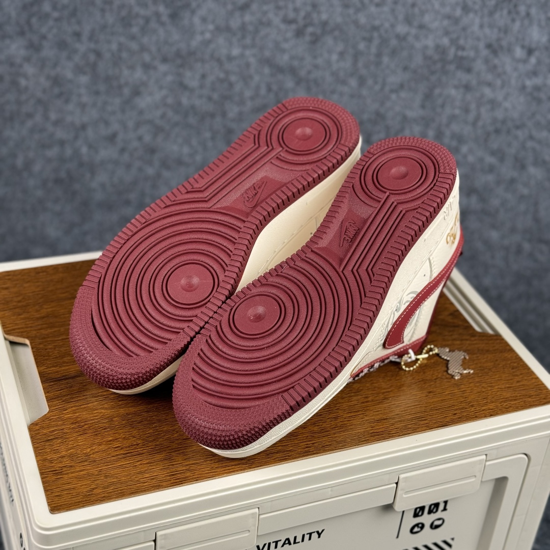 260 Nike Air Force 1 Low 2026 丙午马年限定款 XT6998-105-Chinese UA Cheap High Quatity Brand Clothes Bags handbags Sneakers wholesale wholesaler seller from China Factory suppliers Fashion Clothing Shoes best Quality Beautiful Price 260 Nike Air Force 1 Low 2026 丙午马年限定款 XT6998-105