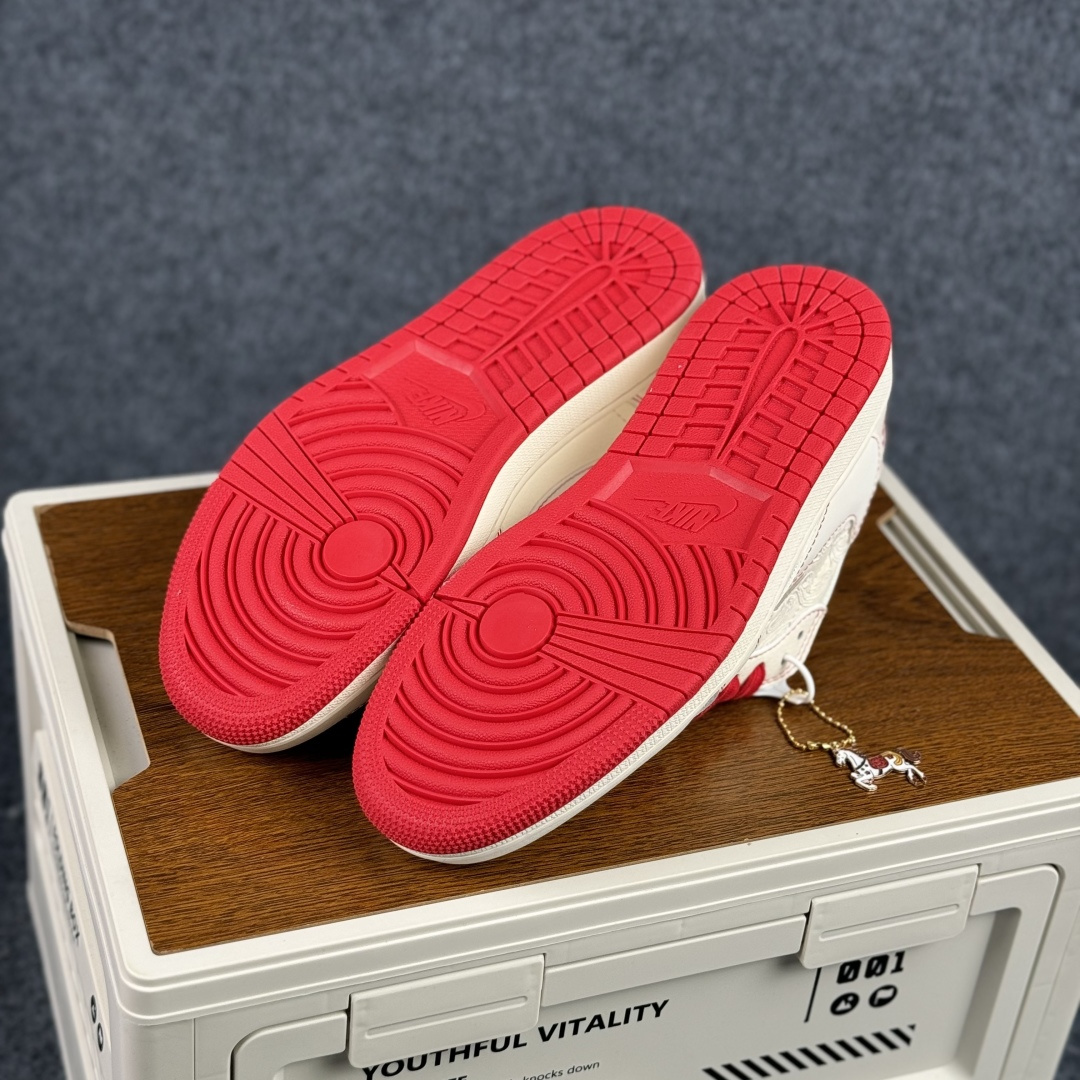 280 Air Jordan 1 Low 2026 马年 限定款 以 2026 丙午马年为核心主题 XT6998-159-Chinese UA Cheap High Quatity Brand Clothes Bags handbags Sneakers wholesale wholesaler seller from China Factory suppliers Fashion Clothing Shoes best Quality Beautiful Price 280 Air Jordan 1 Low 2026 马年 限定款 以 2026 丙午马年为核心主题 XT6998-159