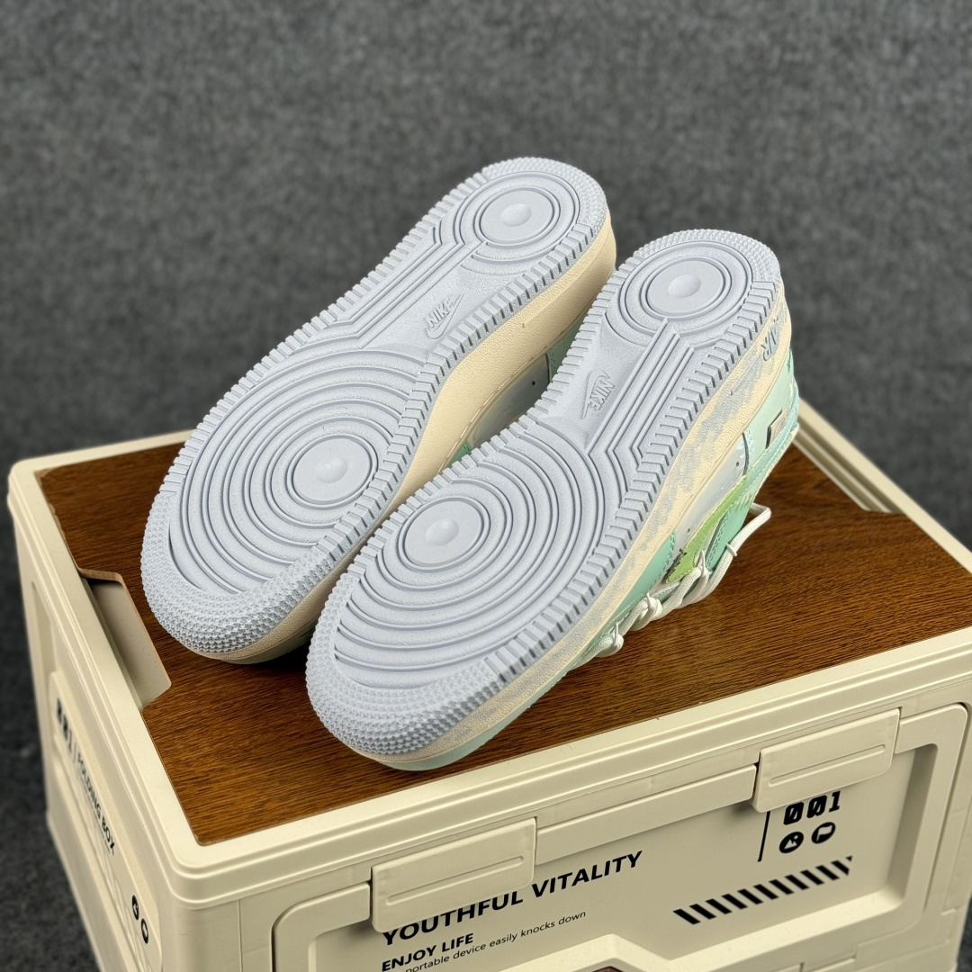 260 Nike Air Force 1'07 Low 手绘涂鸦 薄荷漫绘 空军一号低帮休闲板鞋 DB3301-919-Chinese UA Cheap High Quatity Brand Clothes Bags handbags Sneakers wholesale wholesaler seller from China Factory suppliers Fashion Clothing Shoes best Quality Beautiful Price 260 Nike Air Force 1'07 Low 手绘涂鸦 薄荷漫绘 空军一号低帮休闲板鞋 DB3301-919