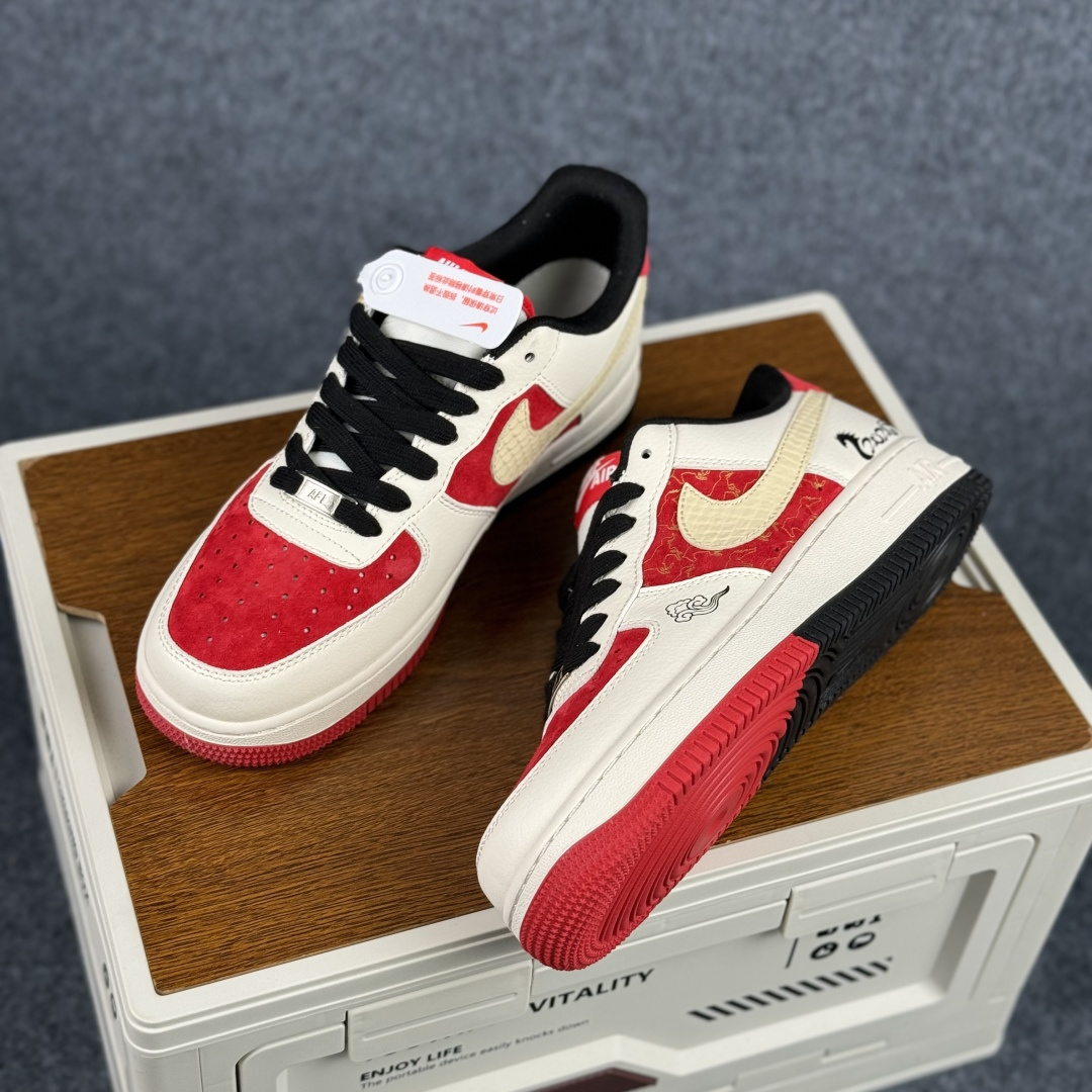 260 Nike Air Force 1'07 Low 红白撞色 空军一号低帮休闲板鞋 JP2026-156-Chinese UA Cheap High Quatity Brand Clothes Bags handbags Sneakers wholesale wholesaler seller from China Factory suppliers Fashion Clothing Shoes best Quality Beautiful Price 260 Nike Air Force 1'07 Low 红白撞色 空军一号低帮休闲板鞋 JP2026-156
