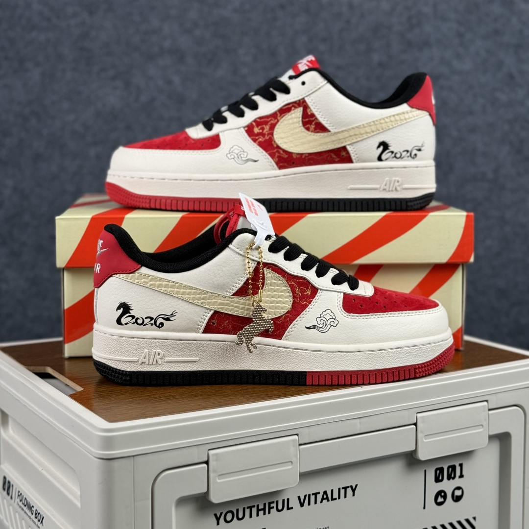 260 Nike Air Force 1'07 Low 红白撞色 空军一号低帮休闲板鞋 JP2026-156-Chinese UA Cheap High Quatity Brand Clothes Bags handbags Sneakers wholesale wholesaler seller from China Factory suppliers Fashion Clothing Shoes best Quality Beautiful Price 260 Nike Air Force 1'07 Low 红白撞色 空军一号低帮休闲板鞋 JP2026-156