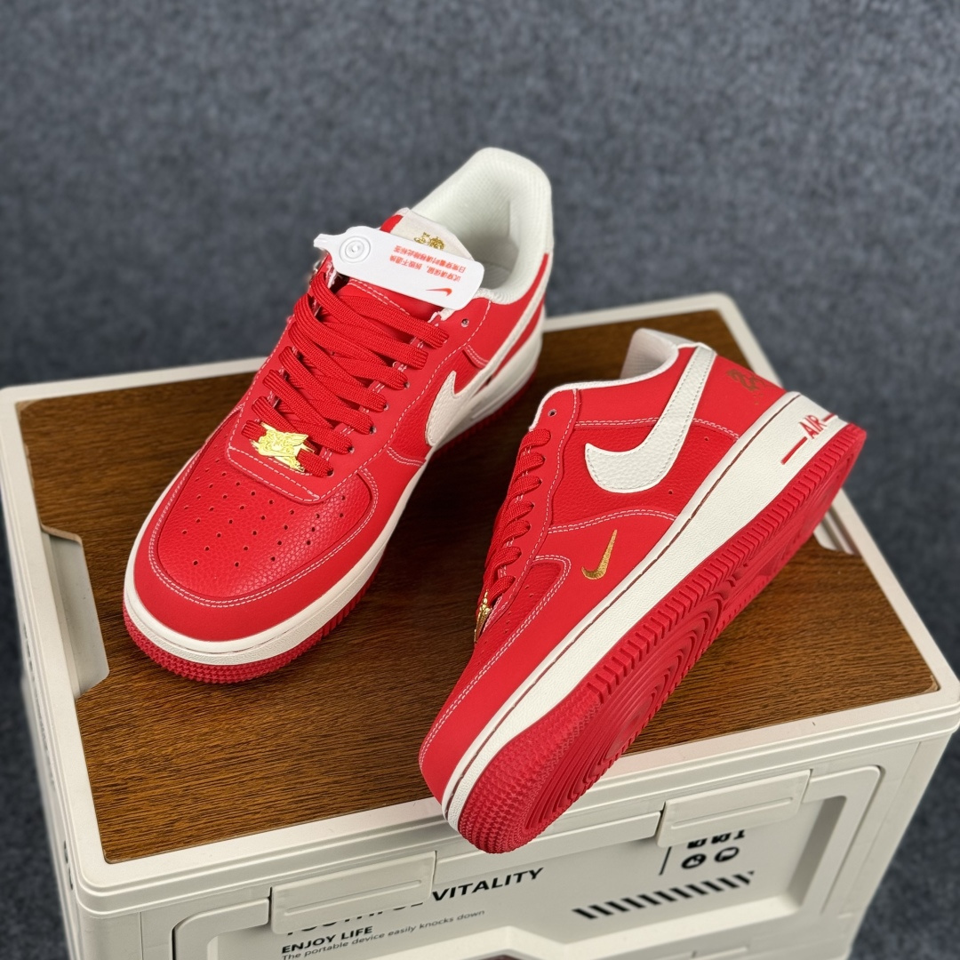 260 Nike Air Force 1'07 Low 马年限定 丹红凝金 空军一号低帮休闲板鞋 NH0601-523