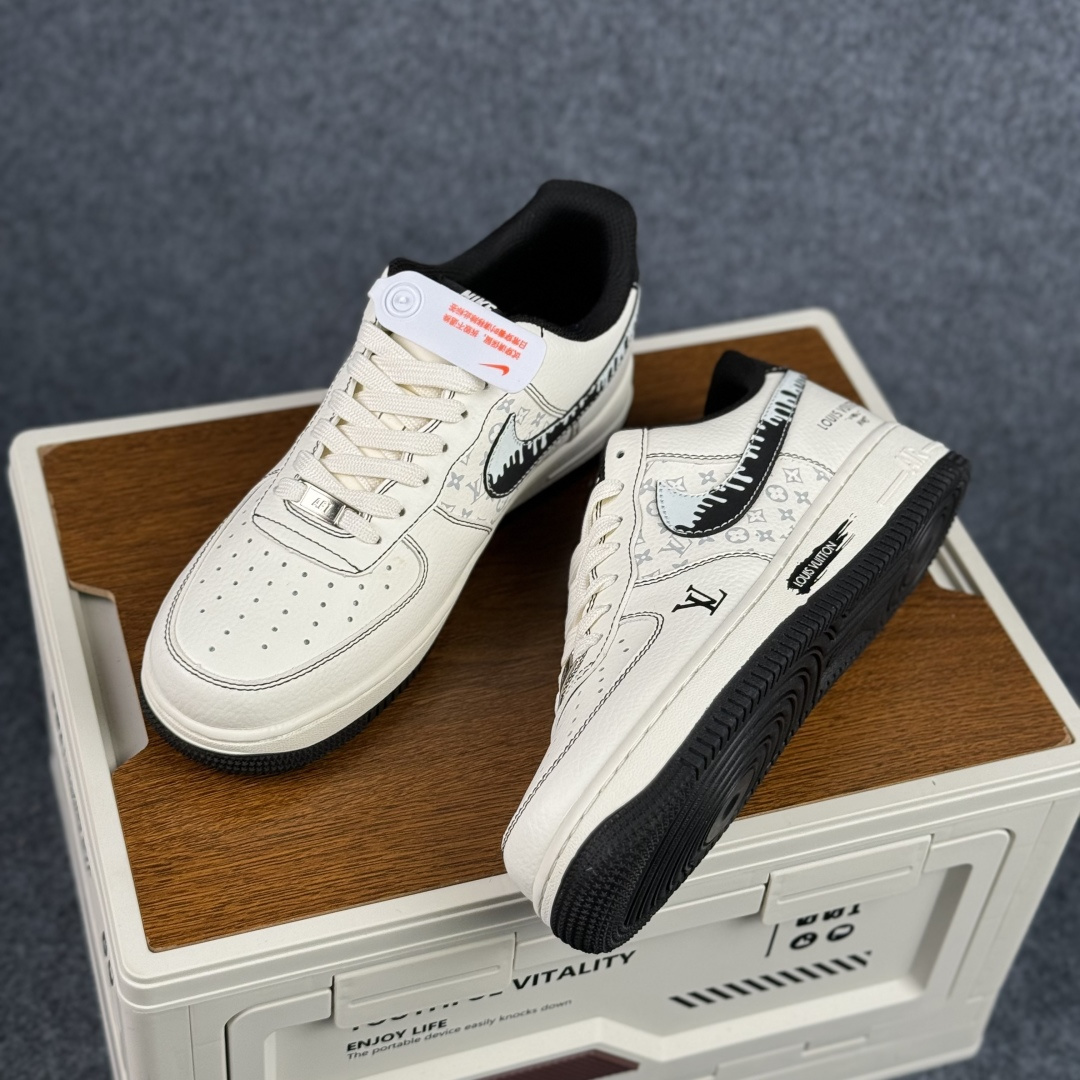 260 Nike Air Force 1'07 Low 经典白黑配色 空军一号低帮休闲板鞋 KG6699-F31-Chinese UA Cheap High Quatity Brand Clothes Bags handbags Sneakers wholesale wholesaler seller from China Factory suppliers Fashion Clothing Shoes best Quality Beautiful Price 260 Nike Air Force 1'07 Low 经典白黑配色 空军一号低帮休闲板鞋 KG6699-F31