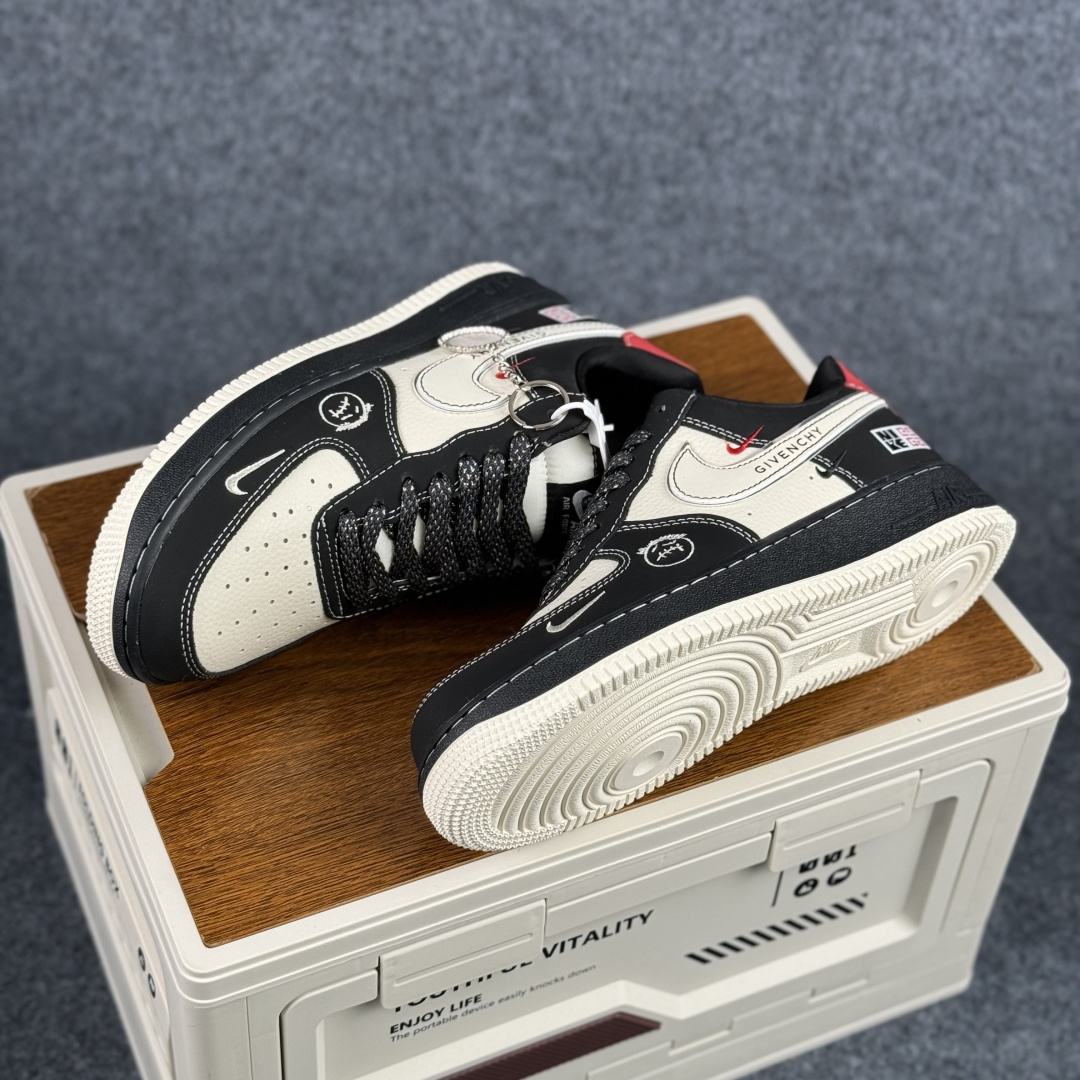 260 Nike Air Force 1 Low 07 x GIVENCHY 黑白三小勾 空军一号低帮休闲板鞋 XL1979-131-Chinese UA Cheap High Quatity Brand Clothes Bags handbags Sneakers wholesale wholesaler seller from China Factory suppliers Fashion Clothing Shoes best Quality Beautiful Price 260 Nike Air Force 1 Low 07 x GIVENCHY 黑白三小勾 空军一号低帮休闲板鞋 XL1979-131