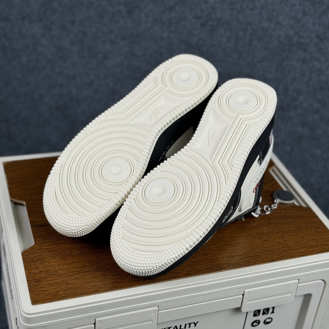 260 Nike Air Force 1 Low 07 x GIVENCHY 黑白三小勾 空军一号低帮休闲板鞋 XL1979-131-Chinese UA Cheap High Quatity Brand Clothes Bags handbags Sneakers wholesale wholesaler seller from China Factory suppliers Fashion Clothing Shoes best Quality Beautiful Price 260 Nike Air Force 1 Low 07 x GIVENCHY 黑白三小勾 空军一号低帮休闲板鞋 XL1979-131