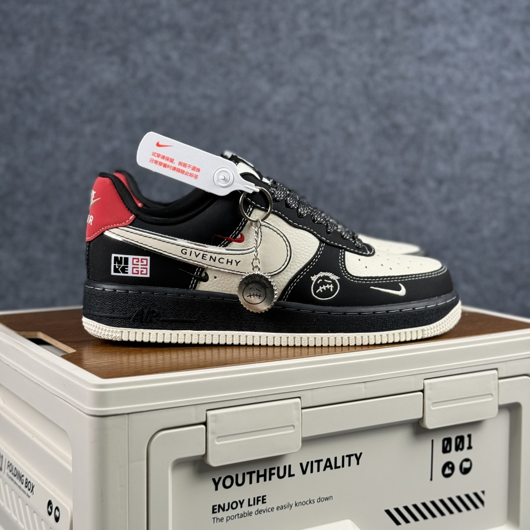 260 Nike Air Force 1 Low 07 x GIVENCHY 黑白三小勾 空军一号低帮休闲板鞋 XL1979-131-Chinese UA Cheap High Quatity Brand Clothes Bags handbags Sneakers wholesale wholesaler seller from China Factory suppliers Fashion Clothing Shoes best Quality Beautiful Price 260 Nike Air Force 1 Low 07 x GIVENCHY 黑白三小勾 空军一号低帮休闲板鞋 XL1979-131