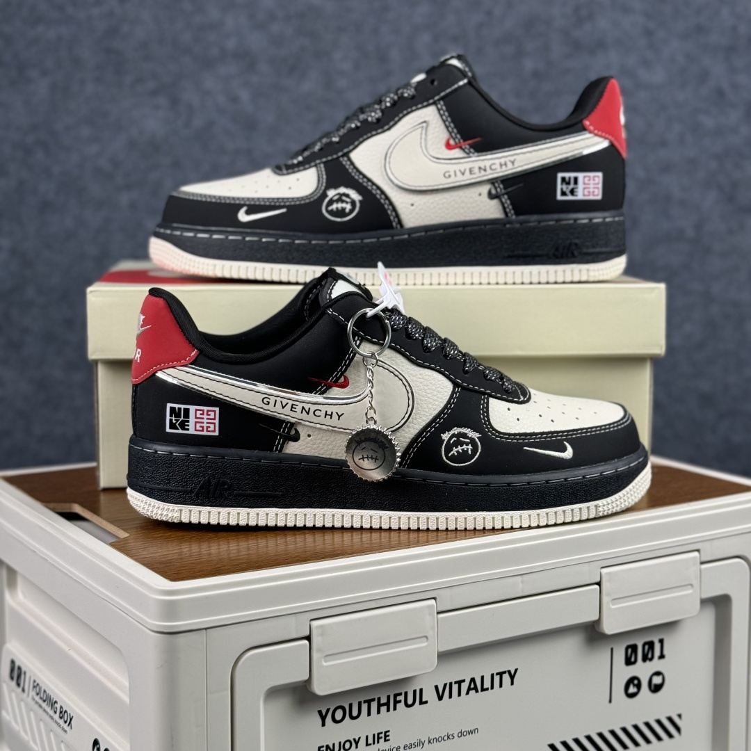 260 Nike Air Force 1 Low 07 x GIVENCHY 黑白三小勾 空军一号低帮休闲板鞋 XL1979-131-Chinese UA Cheap High Quatity Brand Clothes Bags handbags Sneakers wholesale wholesaler seller from China Factory suppliers Fashion Clothing Shoes best Quality Beautiful Price 260 Nike Air Force 1 Low 07 x GIVENCHY 黑白三小勾 空军一号低帮休闲板鞋 XL1979-131