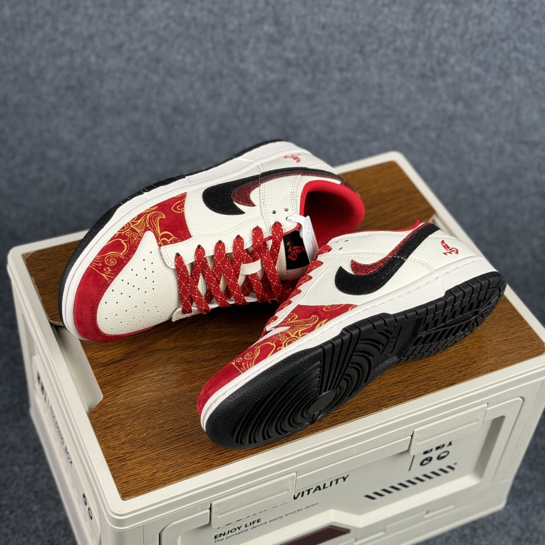 Nike Dunk Low 2026 丙午马年限定款 XD6188-053 Nike Dunk Low 2026 丙午马年限定款 XD6188-053