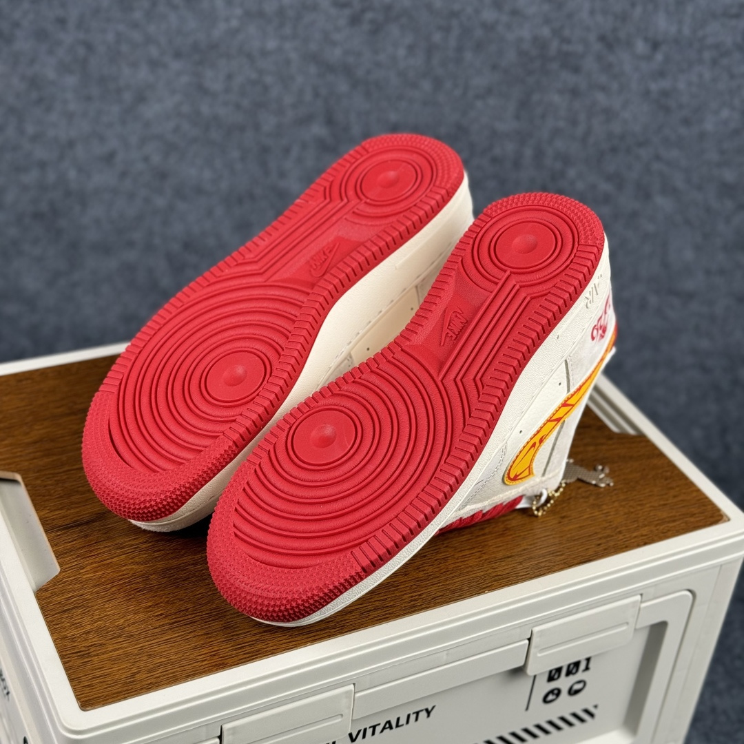 Nike Air Force 1 Low 2026 丙午马年限定款 XT6998-140 Nike Air Force 1 Low 2026 丙午马年限定款 XT6998-140