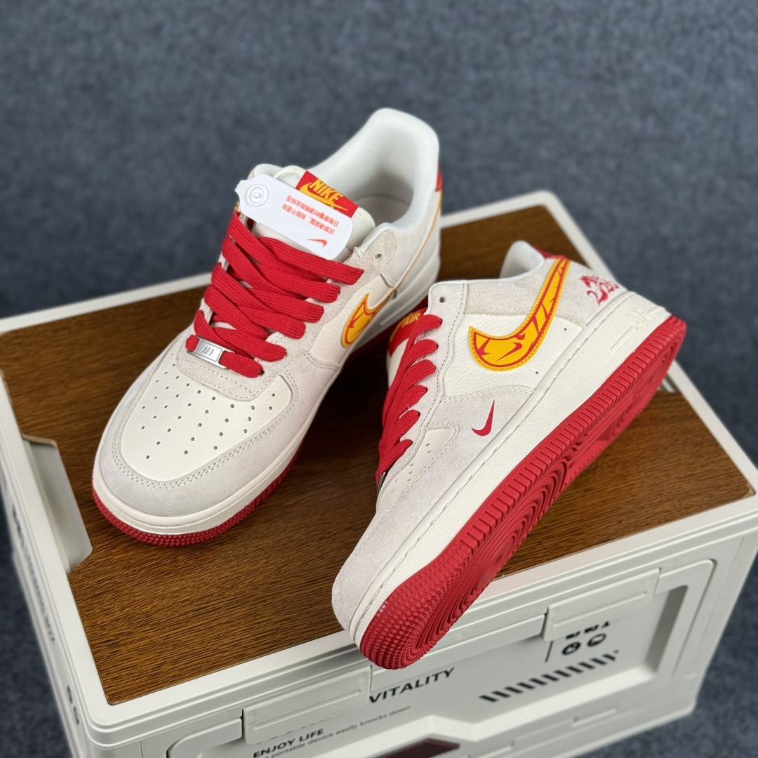 Nike Air Force 1 Low 2026 丙午马年限定款 XT6998-140 Nike Air Force 1 Low 2026 丙午马年限定款 XT6998-140