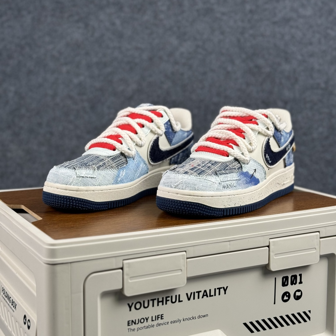 Nike Air Force 1'07 Low ”Indigo-Dyed Love” 手绘涂鸦 蓝染爱意 空军一号低帮休闲板鞋 FB0607-707 Nike Air Force 1'07 Low ”Indigo-Dyed Love” 手绘涂鸦 蓝染爱意 空军一号低帮休闲板鞋 FB0607-707