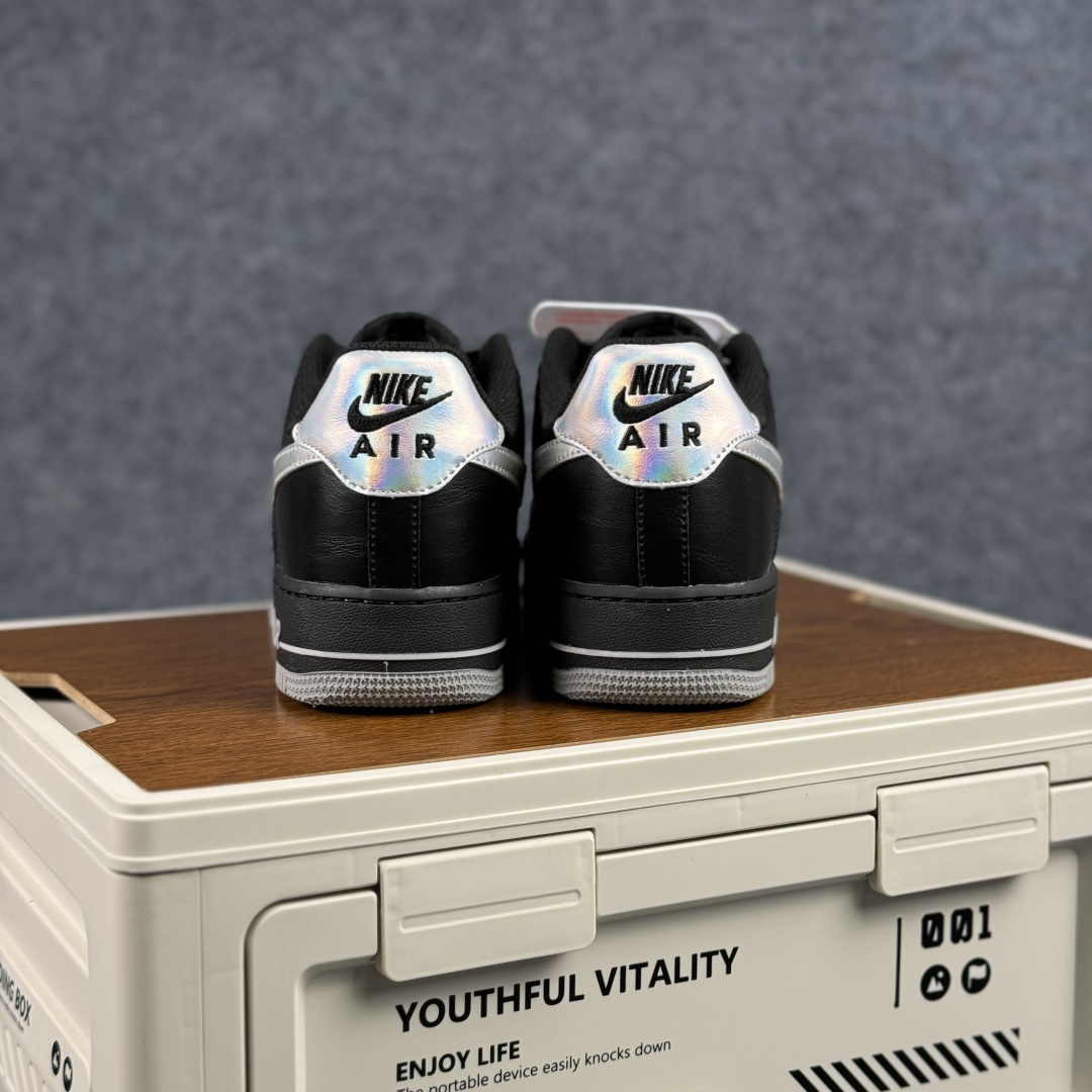 Nike Air Force 1'07 Low 墨夜幻银 空军一号低帮休闲板鞋 FZ0627-010 Nike Air Force 1'07 Low 墨夜幻银 空军一号低帮休闲板鞋 FZ0627-010